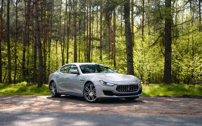 samochody osobowe Maserati Ghibli cena 195000 przebieg: 133600, rok produkcji 2018 z Prochowice